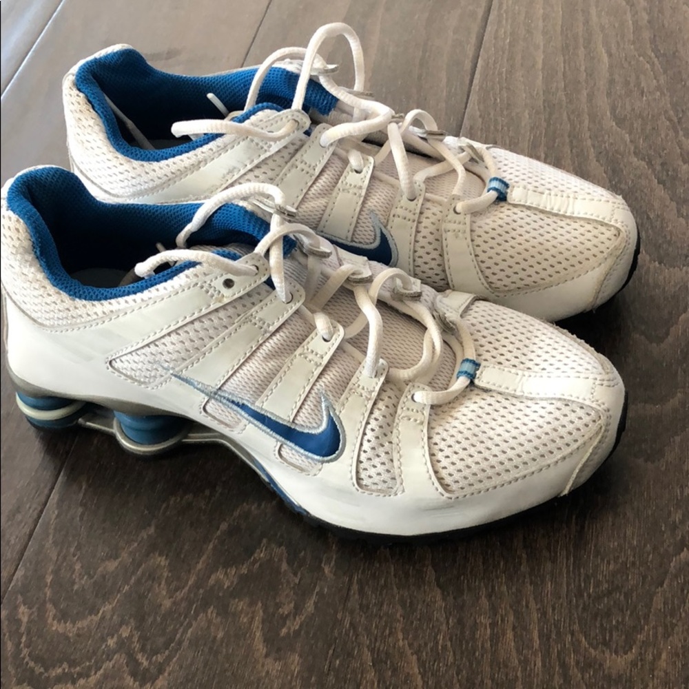 Nike shox